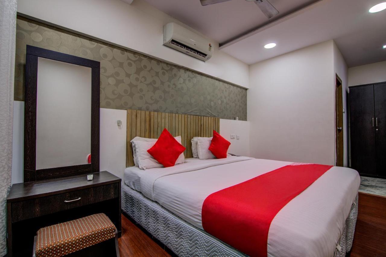 Oyo Hotel 55 Lawsons Bay Jalāripeta 外观 照片