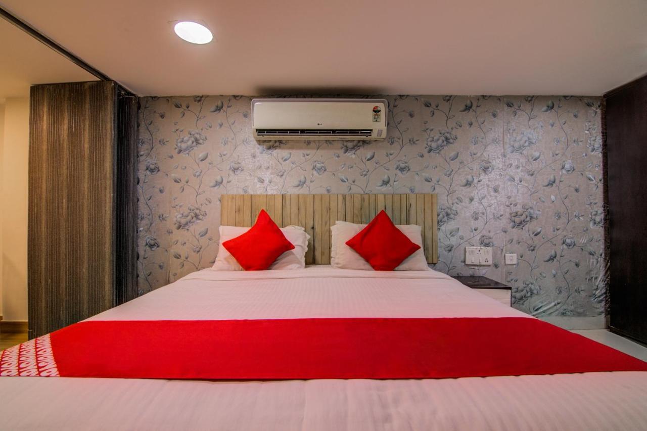 Oyo Hotel 55 Lawsons Bay Jalāripeta 外观 照片
