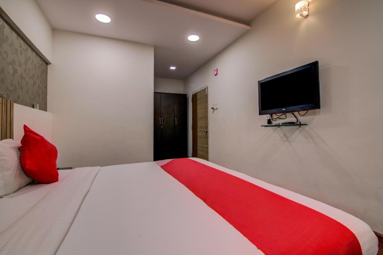 Oyo Hotel 55 Lawsons Bay Jalāripeta 外观 照片